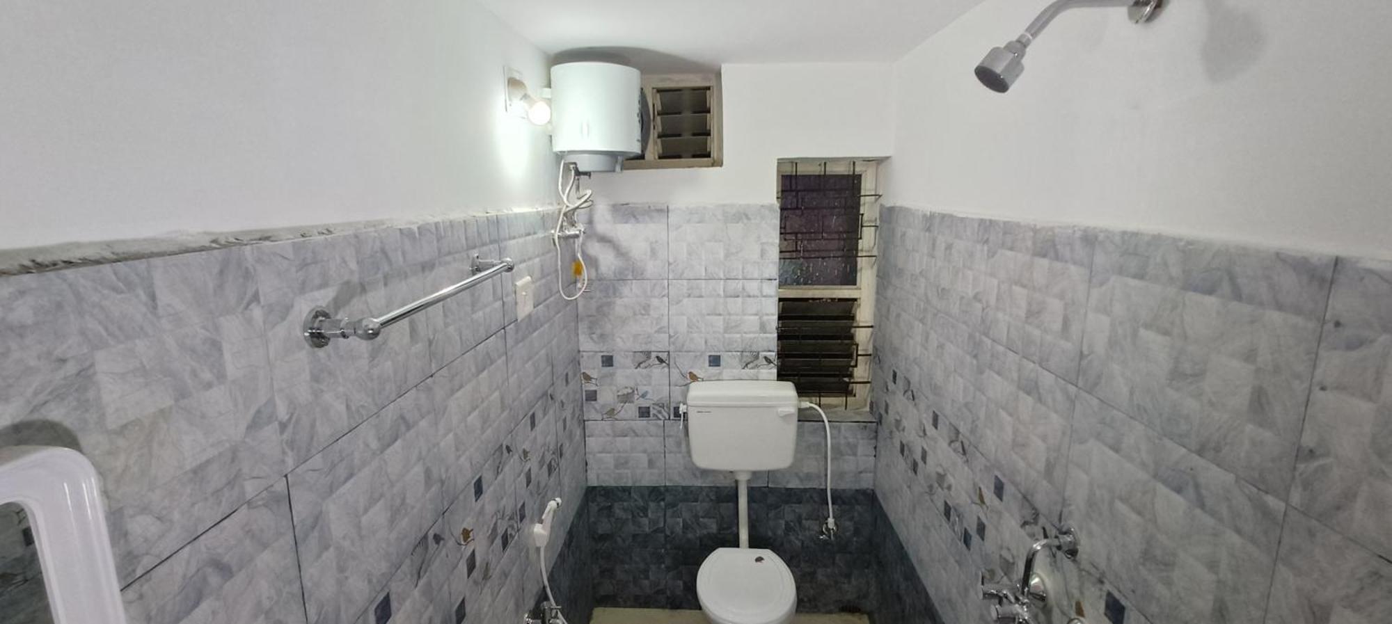 Niyati's Nest Near Airport Homestay *